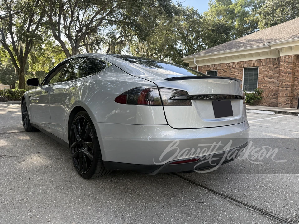 2013 Tesla Model S - Image 21 of 24