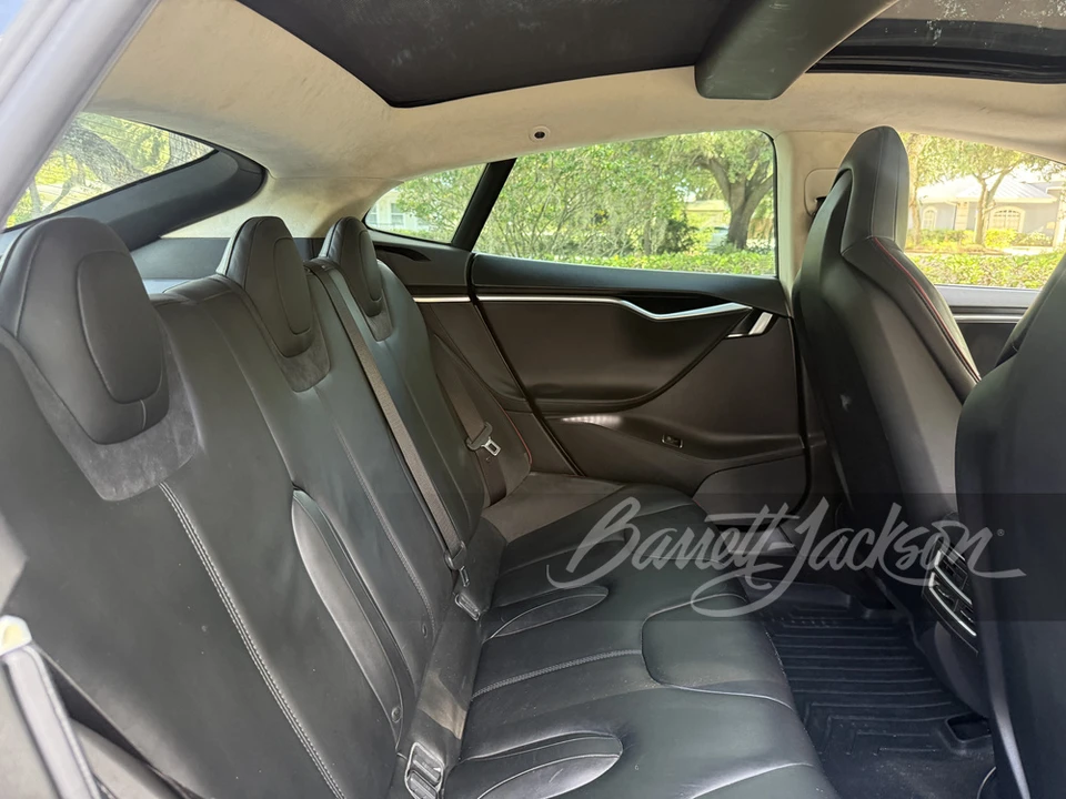 2013 Tesla Model S - Image 9 of 24