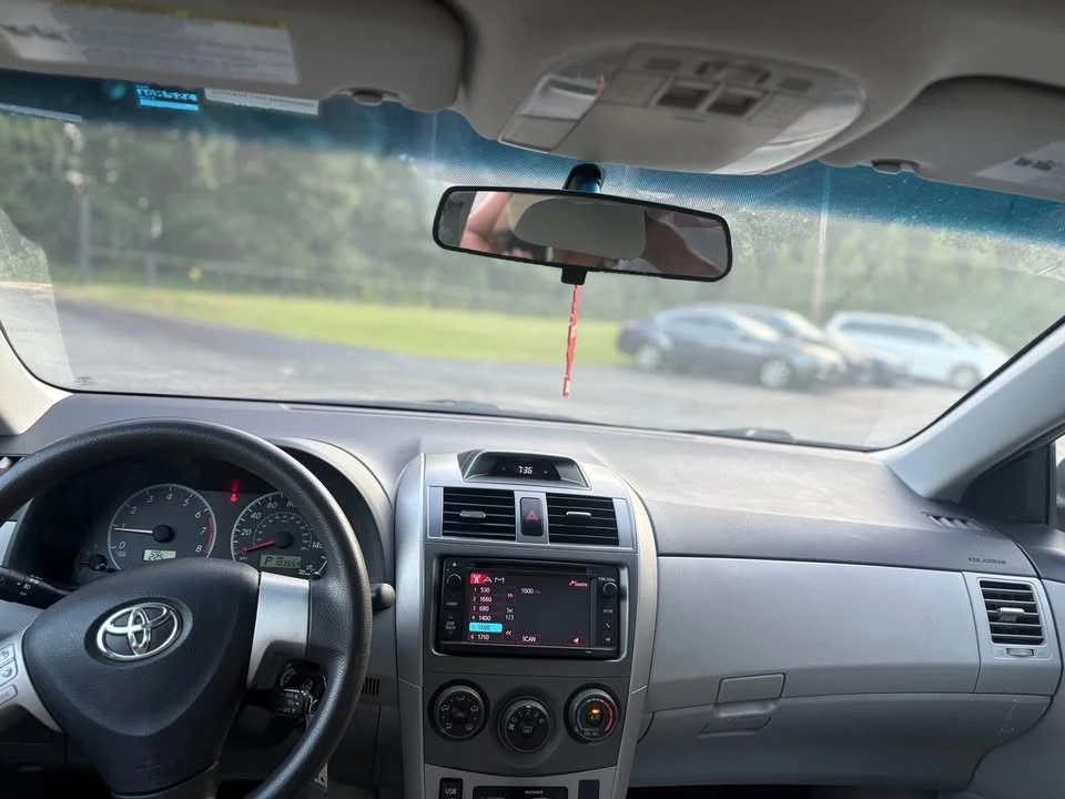 2013 Toyota Corolla 10th Gen - Image 6 of 9