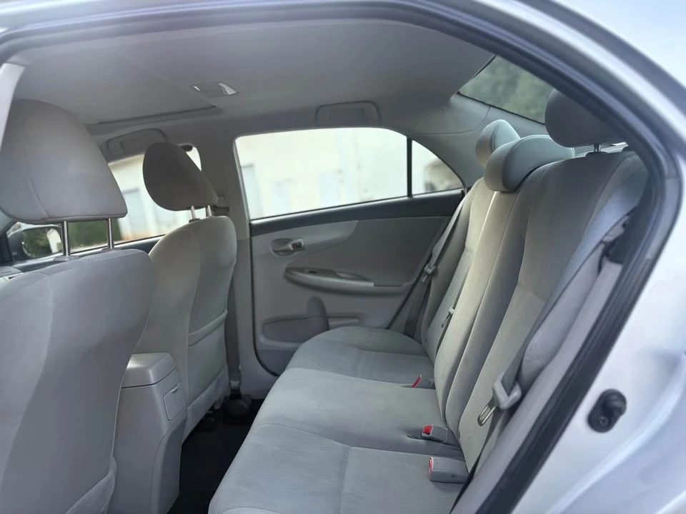 2013 Toyota Corolla 10th Gen - Image 5 of 9
