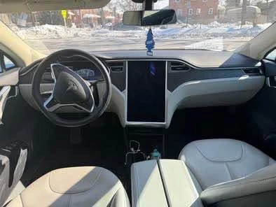 2013 Tesla Model 3 - Image 9 of 9