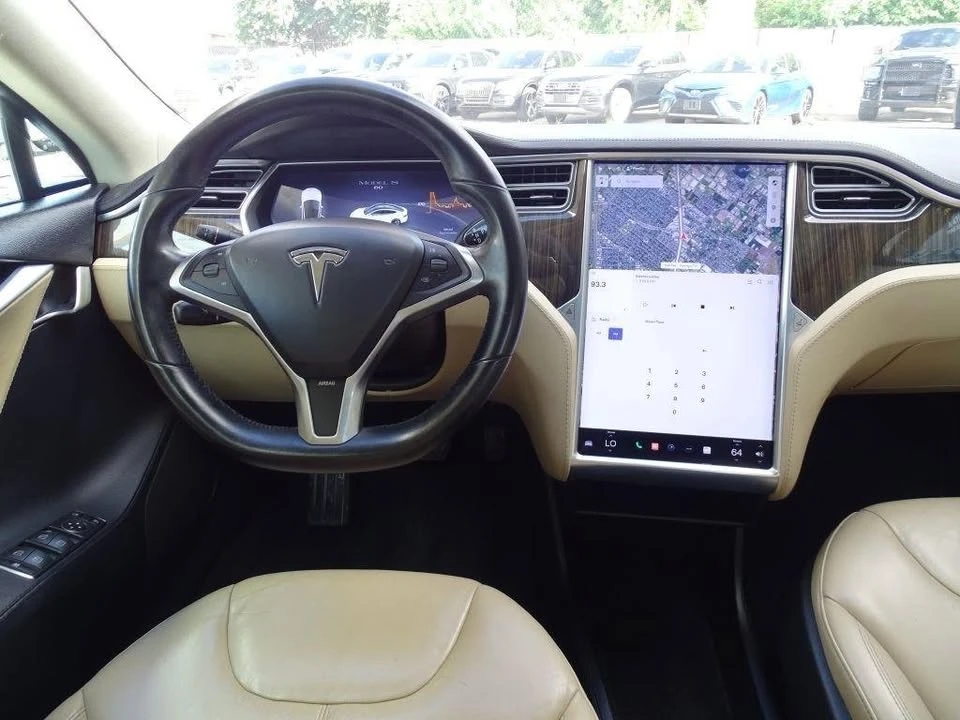 2013 Tesla Model S - Image 15 of 20