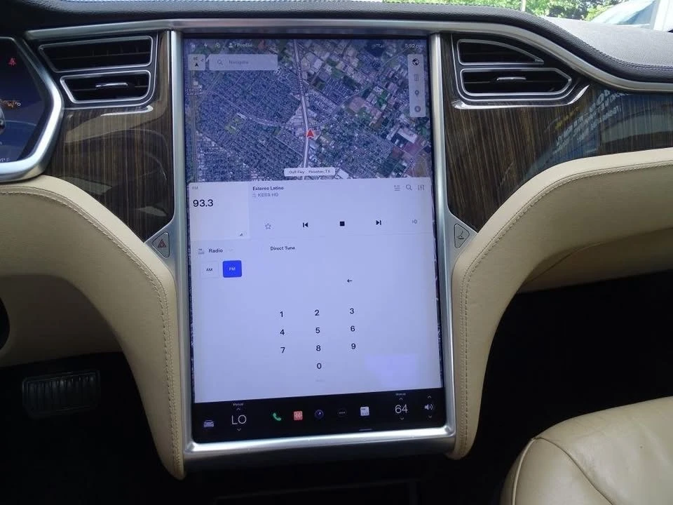 2013 Tesla Model S - Image 9 of 20