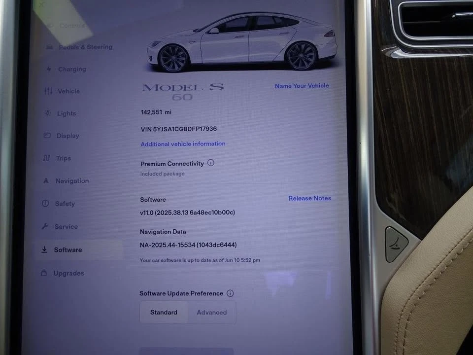 2013 Tesla Model S - Image 11 of 20