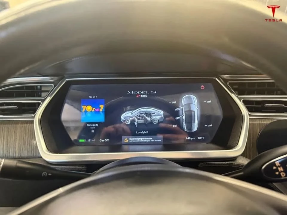 2013 Tesla Model S - Image 15 of 20