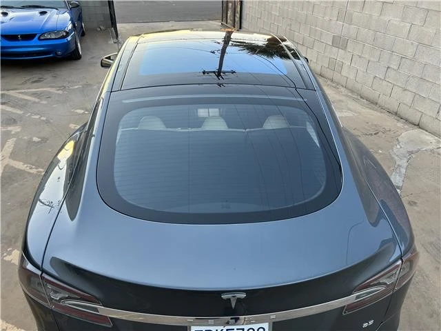 2013 Tesla Model S - Image 23 of 31