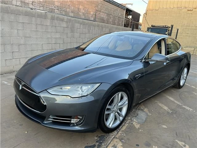 2013 Tesla Model S - Image 2 of 31