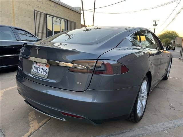 2013 Tesla Model S - Image 18 of 31