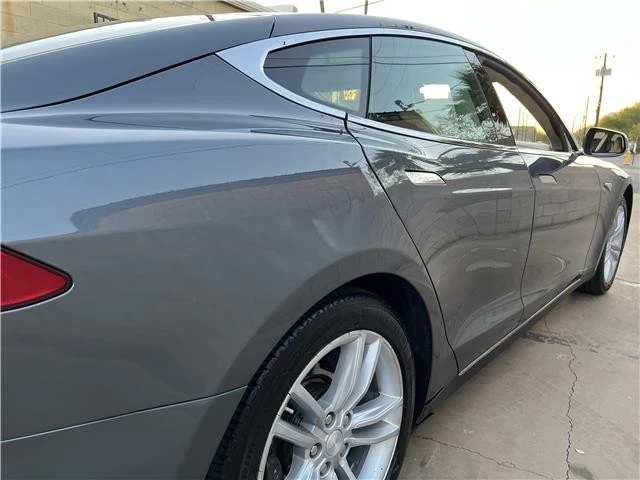 2013 Tesla Model S - Image 26 of 31