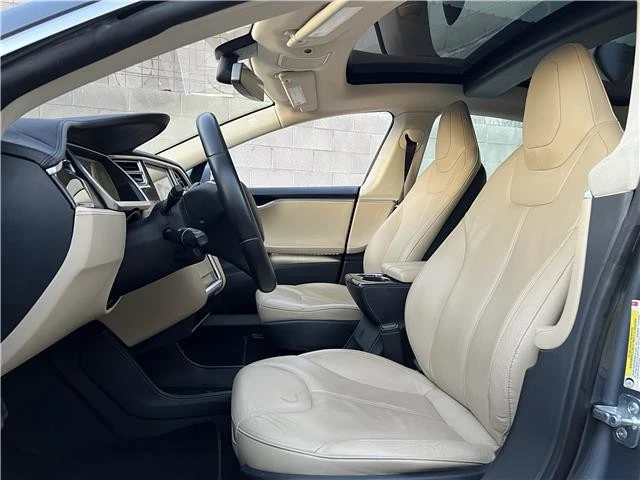 2013 Tesla Model S - Image 5 of 31