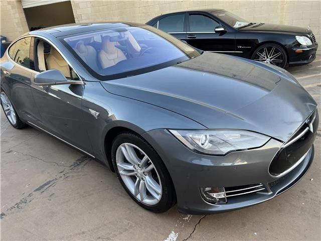 2013 Tesla Model S - Image 11 of 31