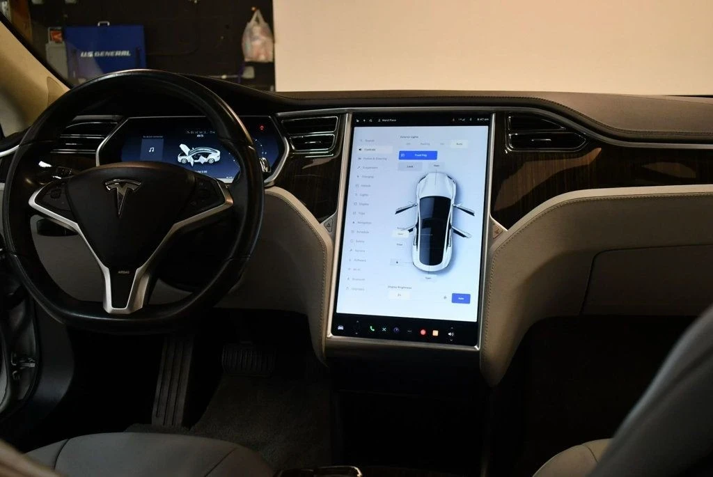 2013 Tesla Model S - Image 5 of 12