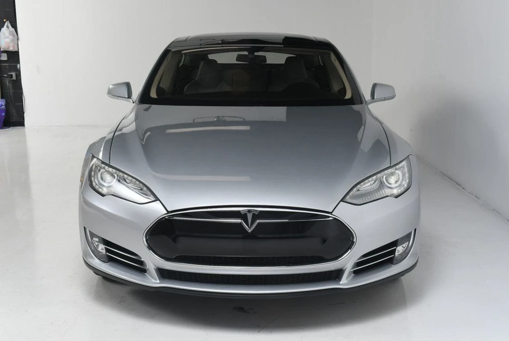 2013 Tesla Model S - Image 9 of 12