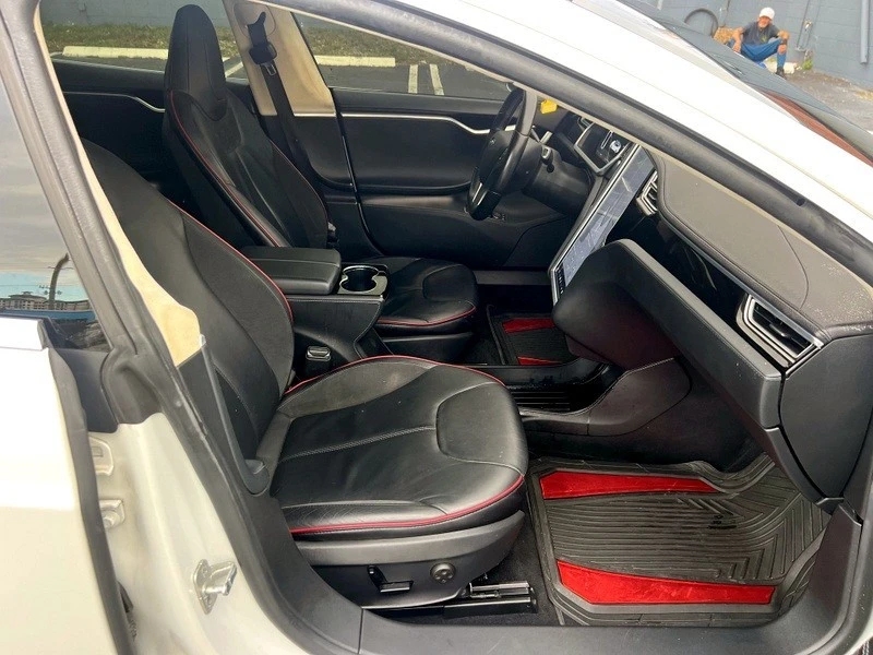 2013 Tesla Model S - Image 10 of 21