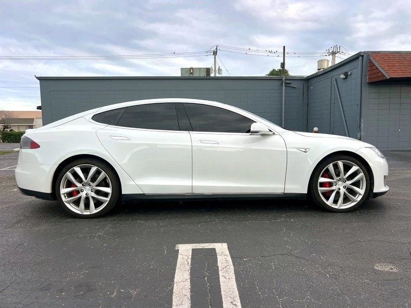2013 Tesla Model S - Image 8 of 21