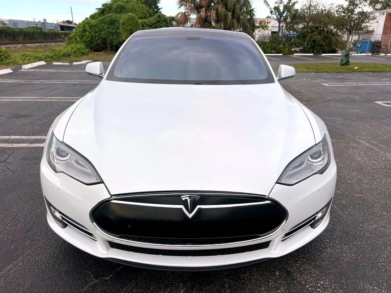 2013 Tesla Model S - Image 2 of 21