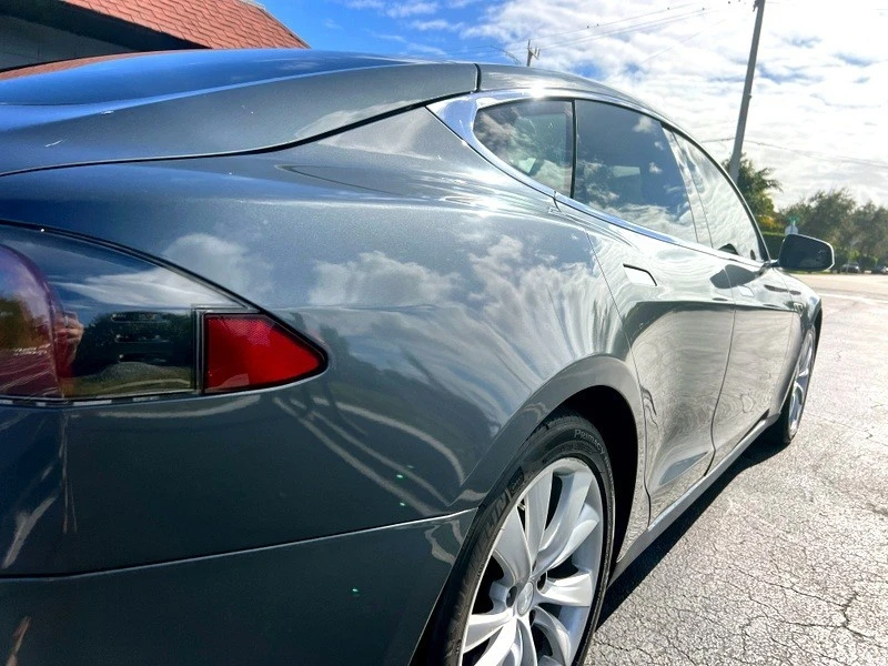 2013 Tesla Model S - Image 13 of 21