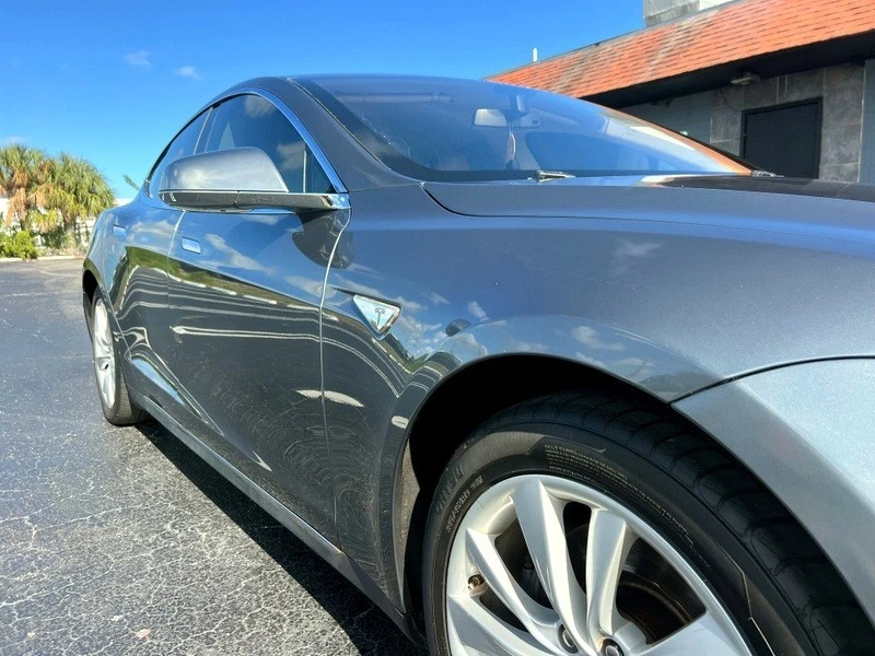 2013 Tesla Model S - Image 10 of 21
