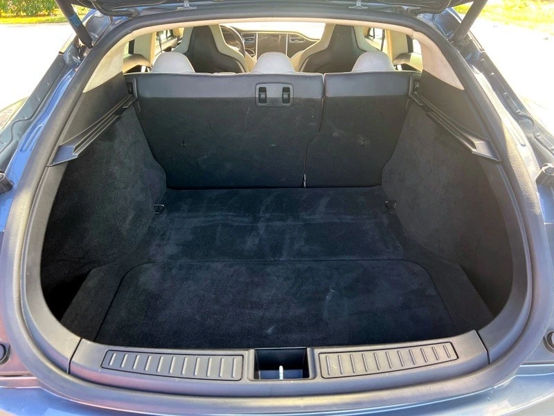 2013 Tesla Model S - Image 19 of 21
