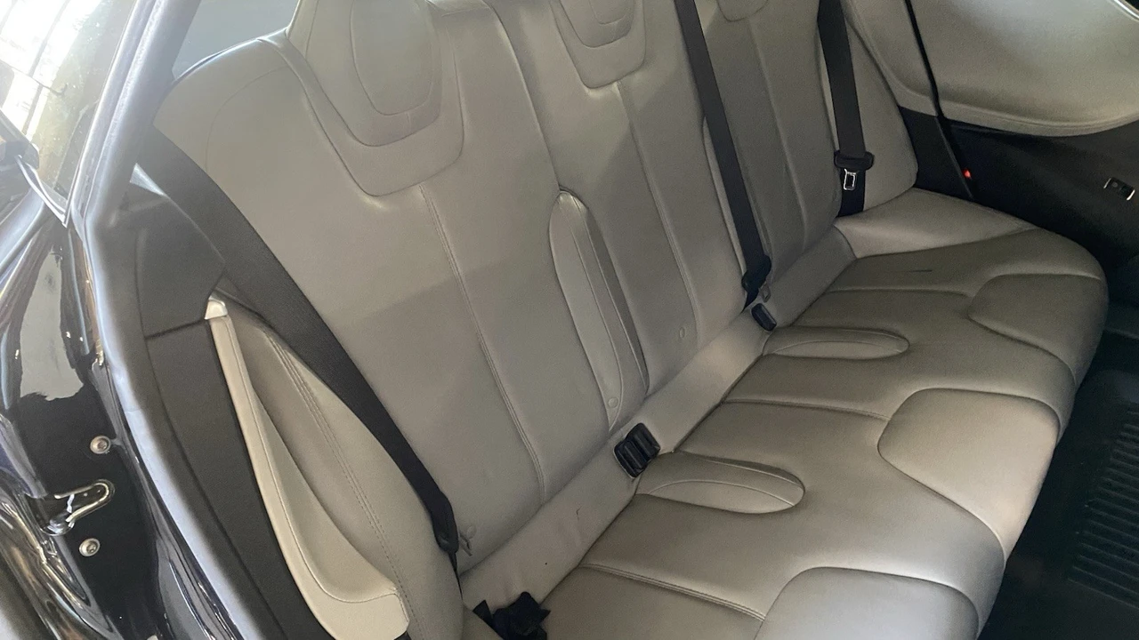 2013 Tesla Model S - Image 13 of 21