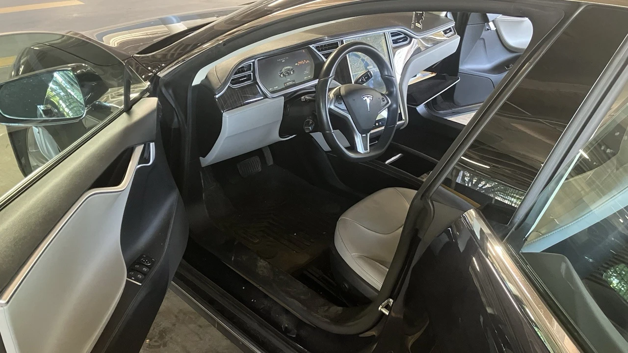 2013 Tesla Model S - Image 3 of 21