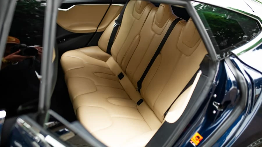 2013 Tesla Model S - Image 9 of 13
