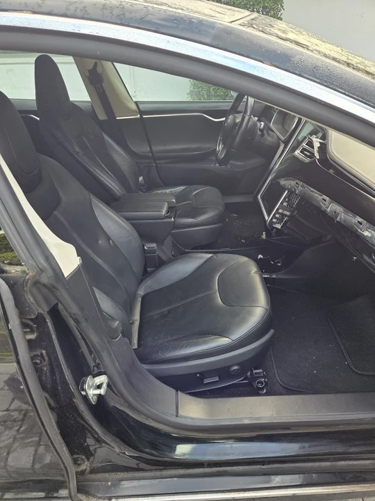 2013 Tesla Model S - Image 12 of 14