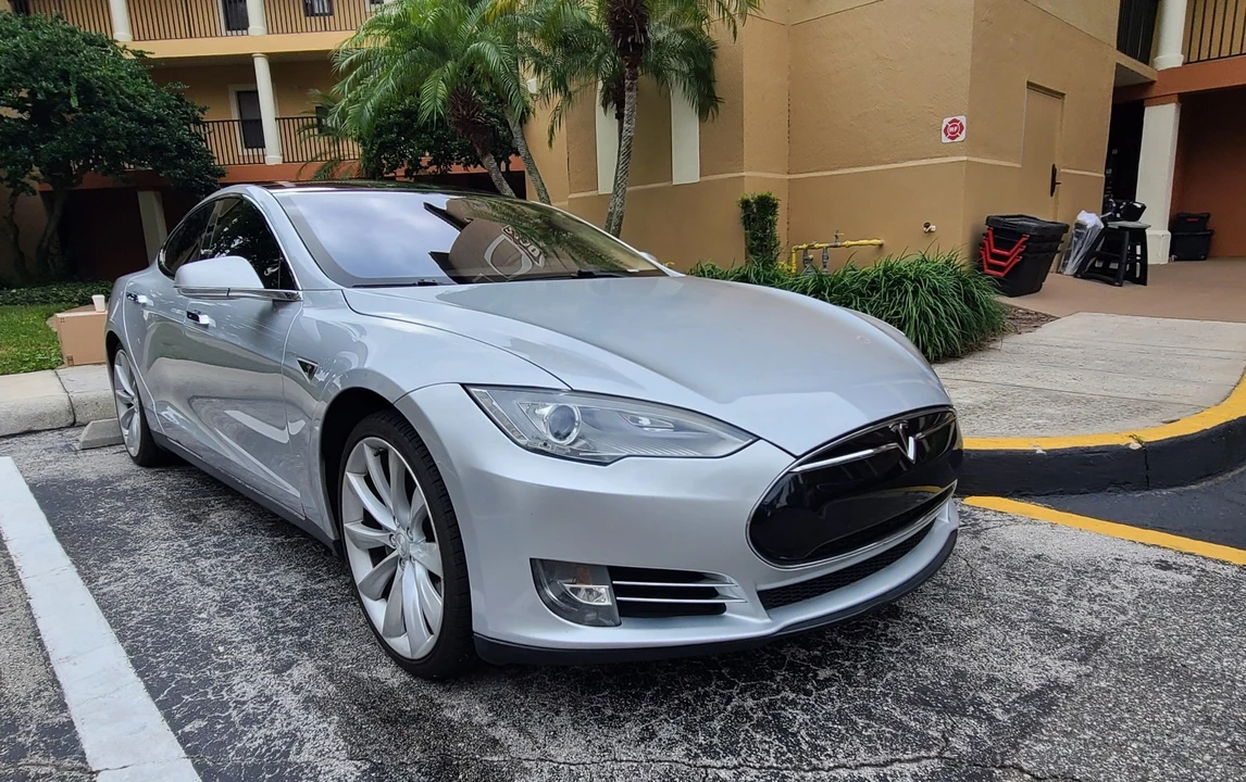2013 Tesla Model S - Image 4 of 21