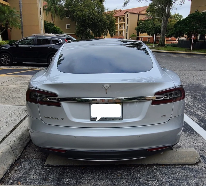 2013 Tesla Model S - Image 6 of 21