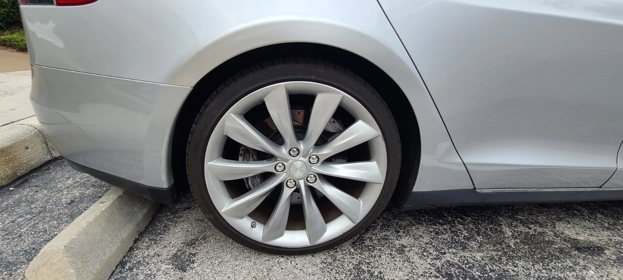 2013 Tesla Model S - Image 11 of 21