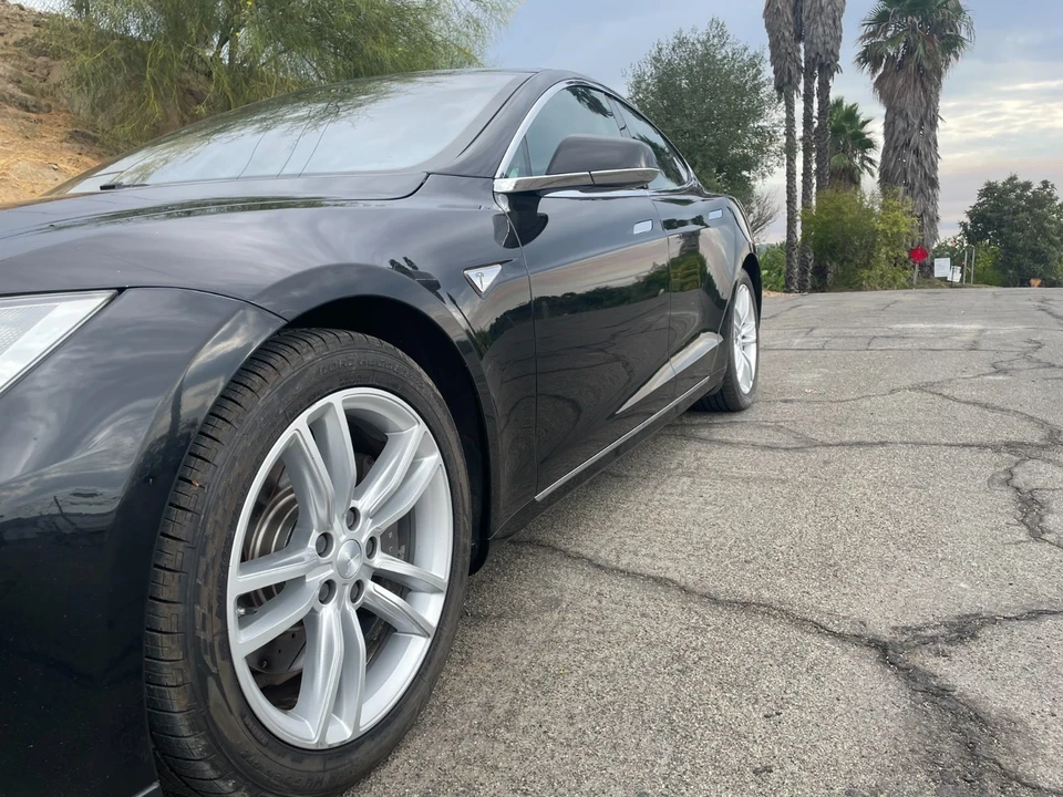 2013 Tesla Model S - Image 6 of 16