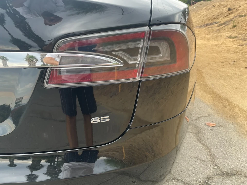 2013 Tesla Model S - Image 8 of 16