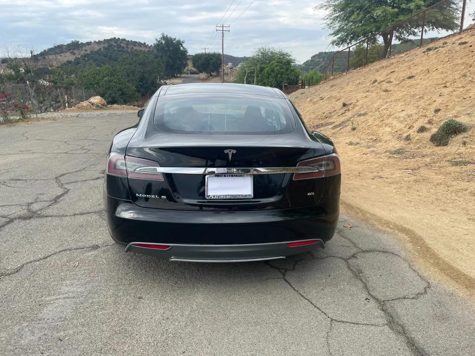 2013 Tesla Model S - Image 2 of 16
