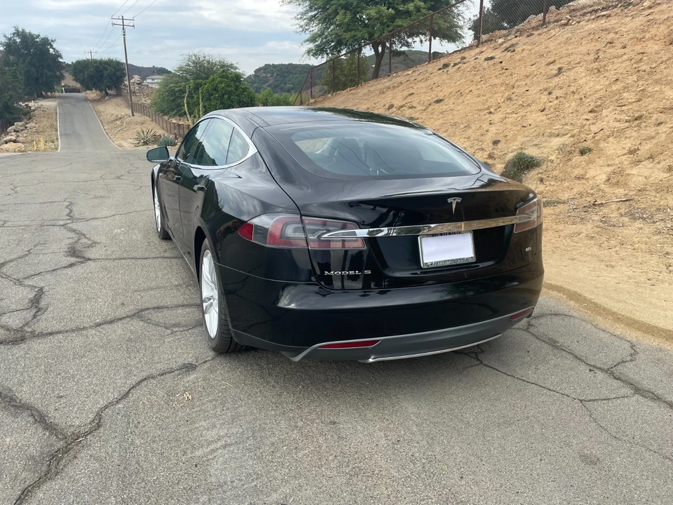 2013 Tesla Model S - Image 5 of 16