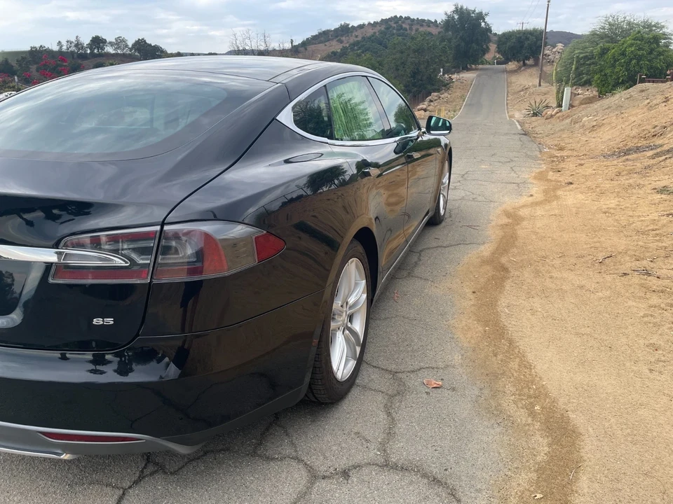 2013 Tesla Model S - Image 4 of 16