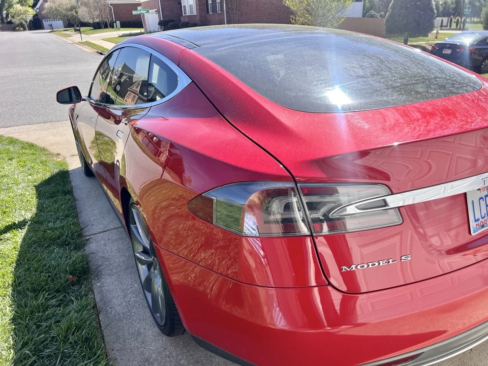 2013 Tesla Model S - Image 5 of 13