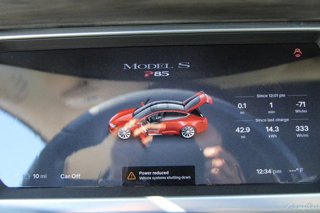 2013 Tesla Model S - Image 16 of 21