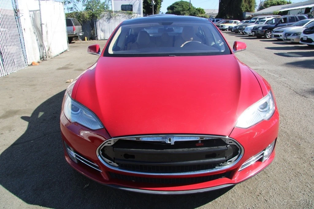 2013 Tesla Model S - Image 9 of 21