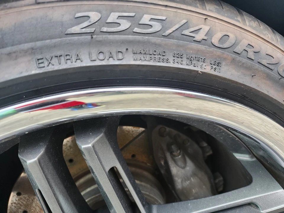 2013 Tesla Model S - Image 19 of 21