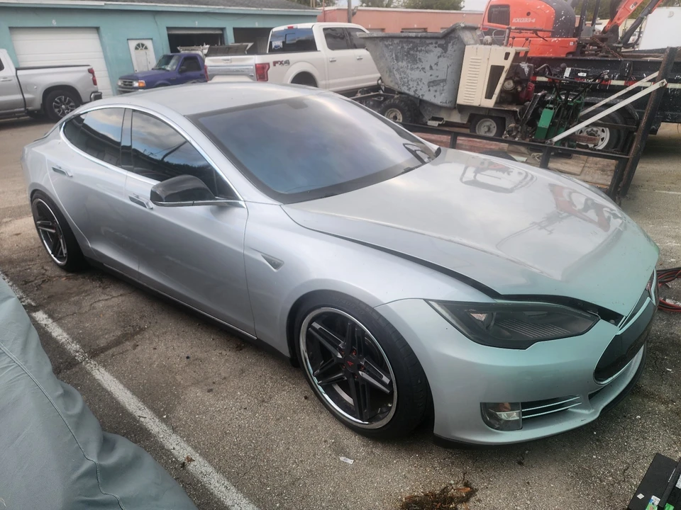 2013 Tesla Model S - Image 3 of 21