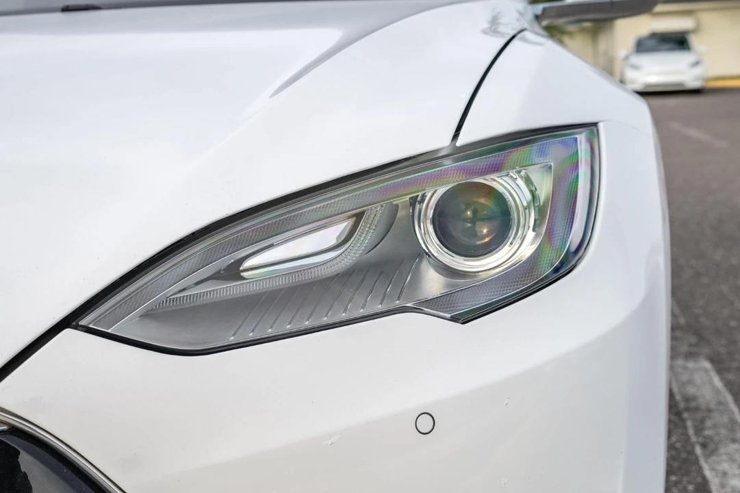 2013 Tesla Model S - Image 4 of 21