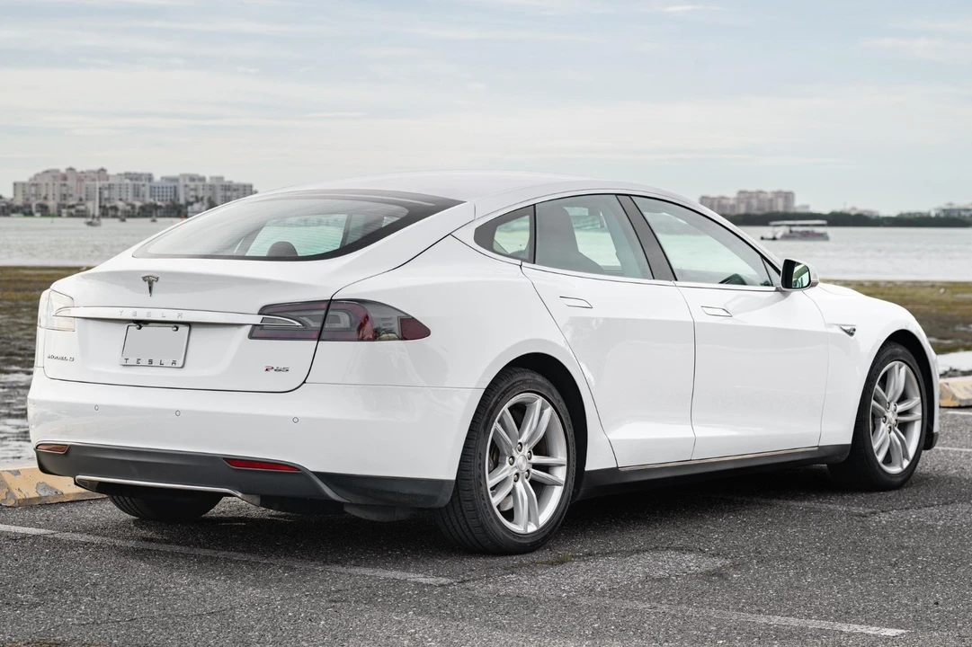 2013 Tesla Model S - Image 6 of 21