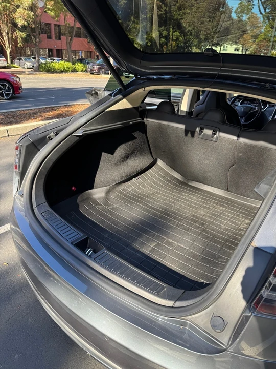 2013 Tesla Model S - Image 10 of 15