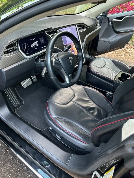 2013 Tesla Model S - Image 10 of 16