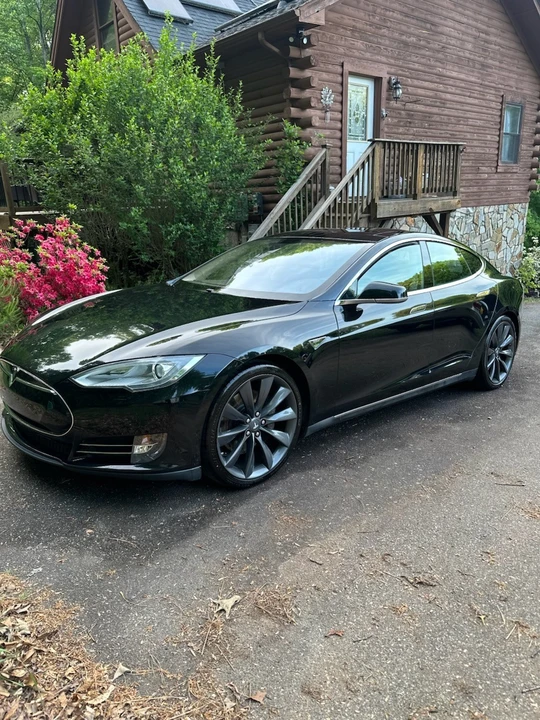 2013 Tesla Model S - Image 2 of 16
