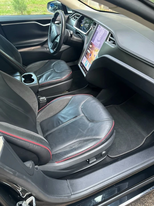 2013 Tesla Model S - Image 11 of 16