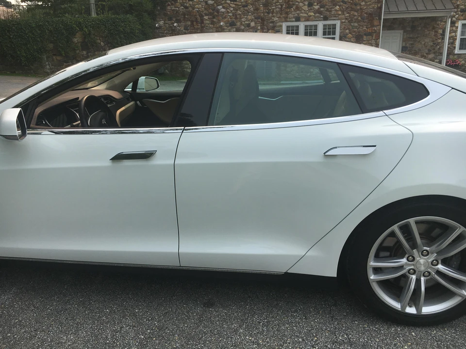 2013 Tesla Model S - Image 12 of 22