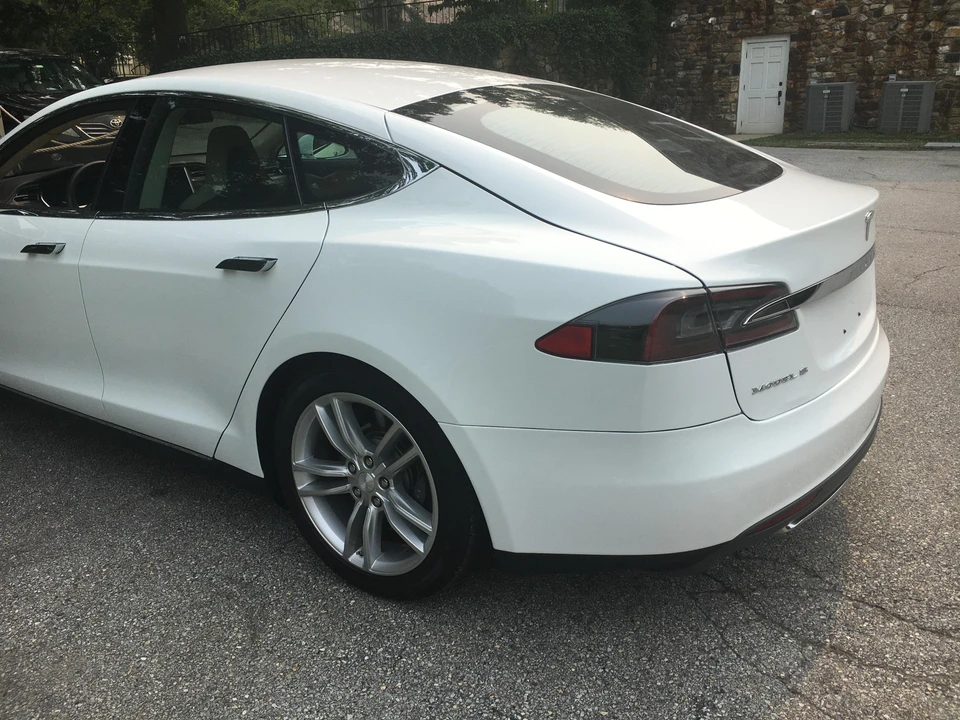 2013 Tesla Model S - Image 13 of 22