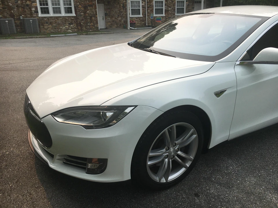 2013 Tesla Model S - Image 10 of 22