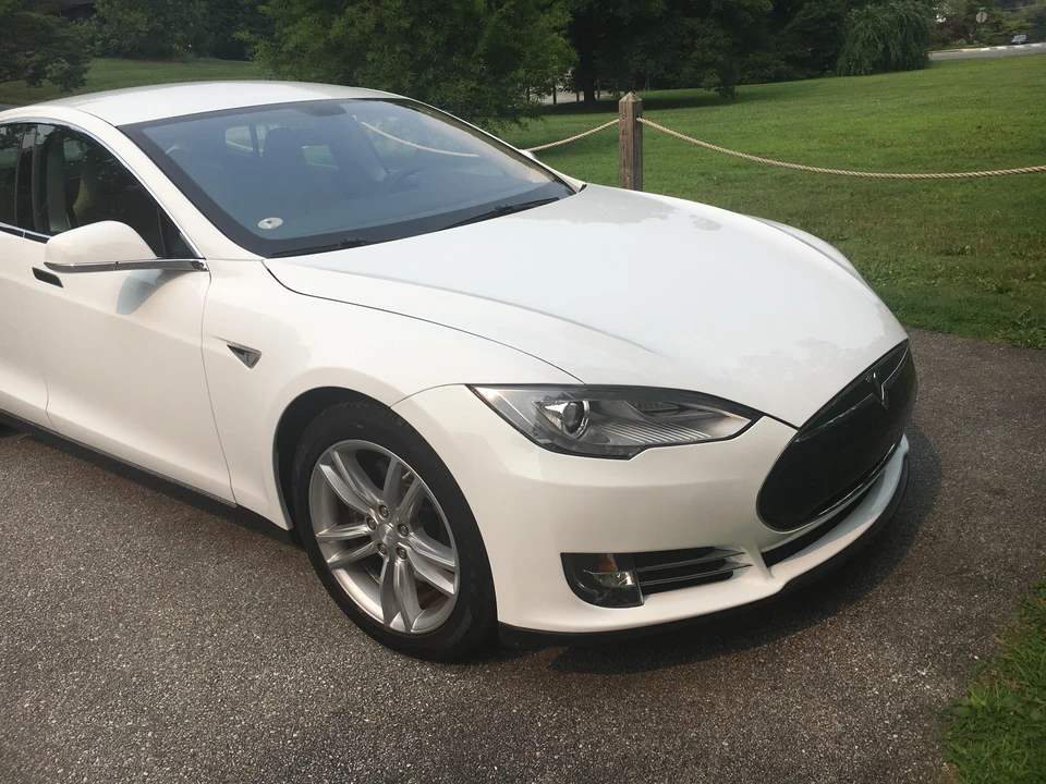 2013 Tesla Model S - Image 18 of 22